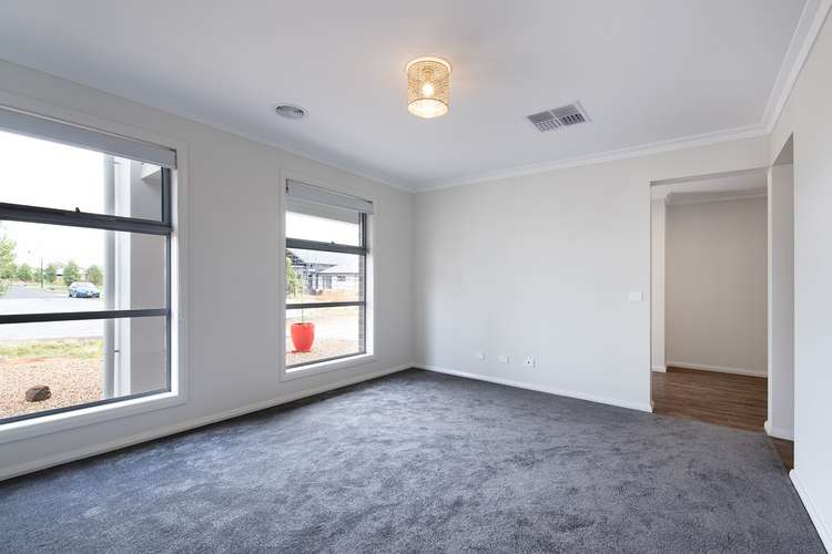 Fifth view of Homely house listing, 8 Remington Court, Huntly VIC 3551