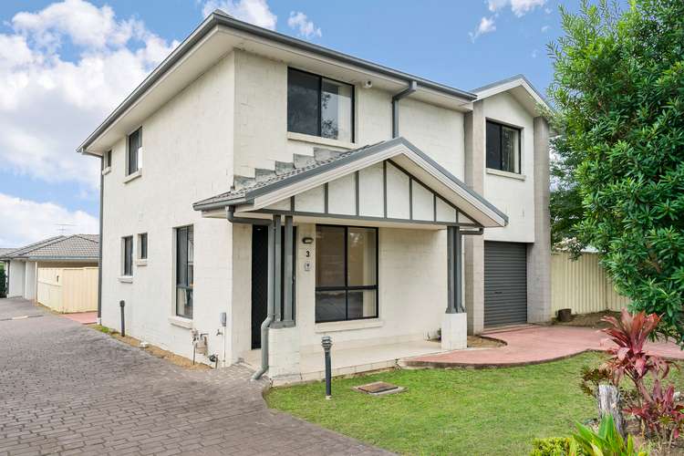 Main view of Homely townhouse listing, 3/8 Bungalow Road, Plumpton NSW 2761