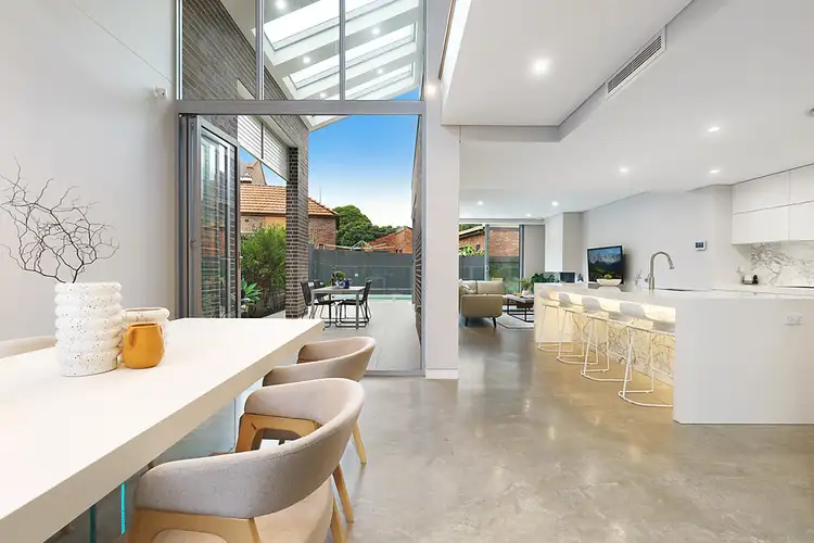 6 Heydon Street
