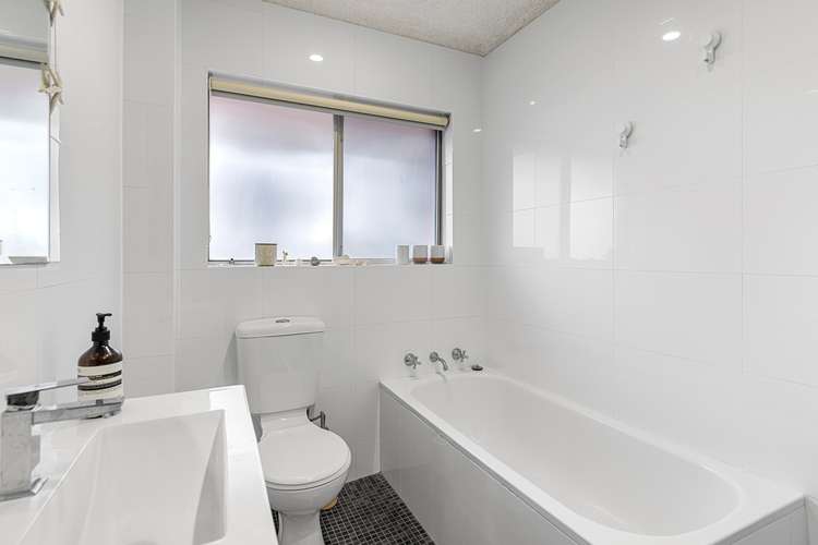 Third view of Homely unit listing, 33/4 Greenwood Place, Freshwater NSW 2096