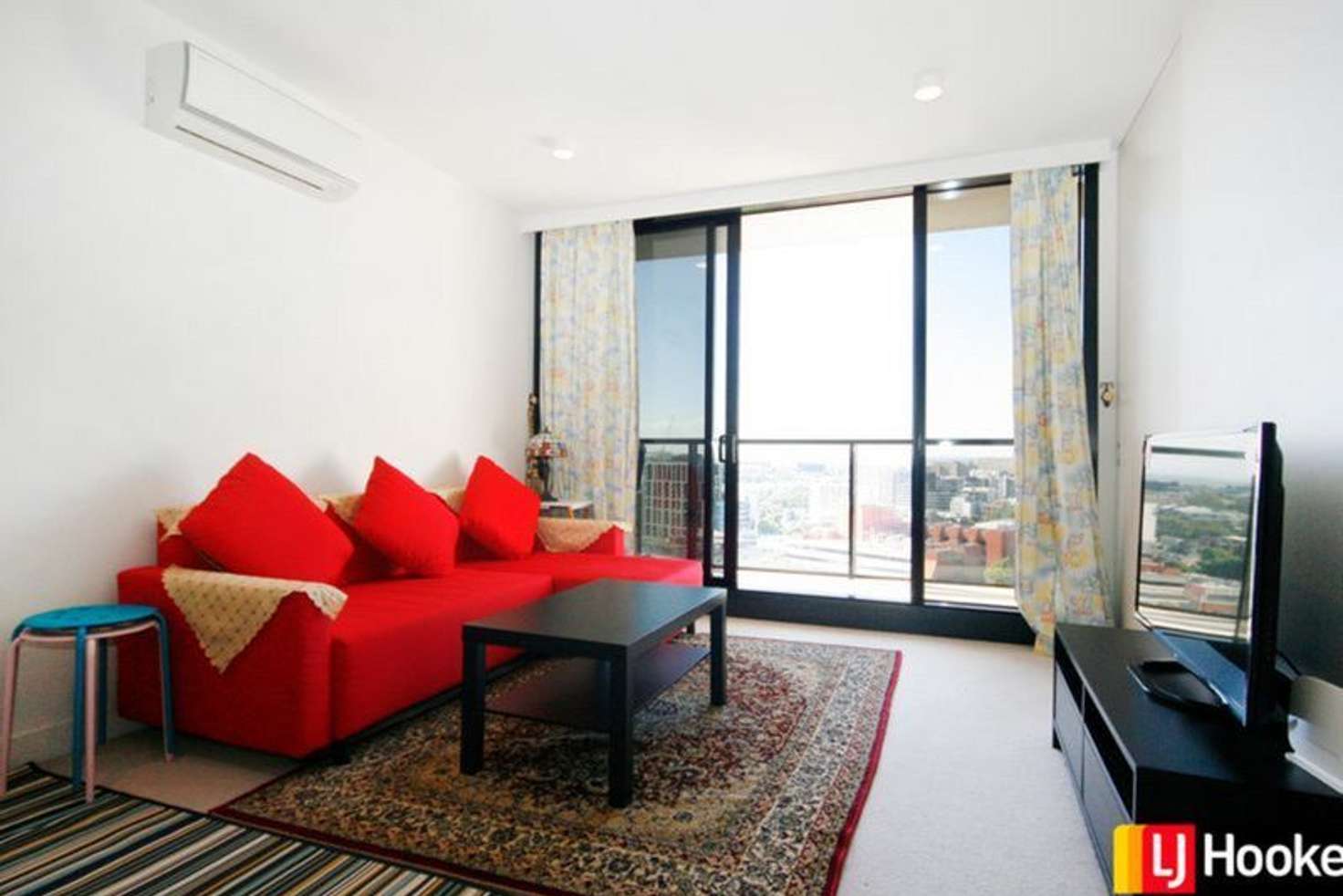 Main view of Homely apartment listing, 1605/33 MacKenzie Street, Melbourne VIC 3000