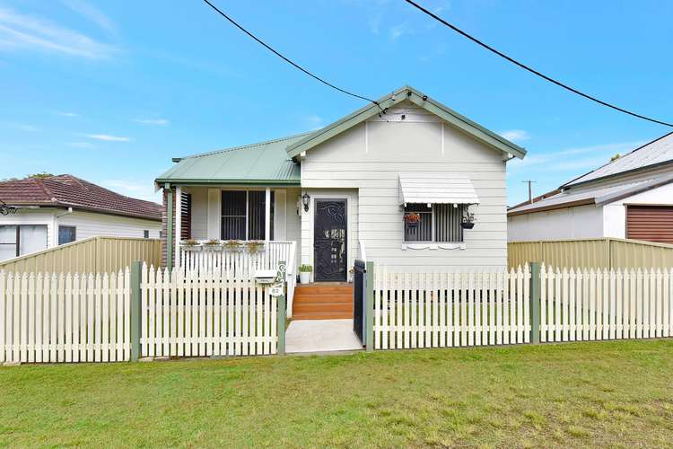 82 Barton Street, Kurri Kurri NSW 2327