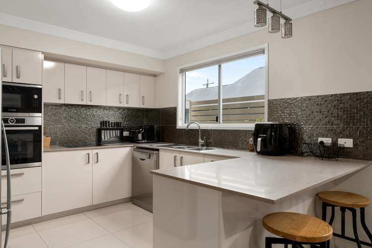 Fifth view of Homely townhouse listing, 2/81 Hawthorne Road, Hawthorne QLD 4171