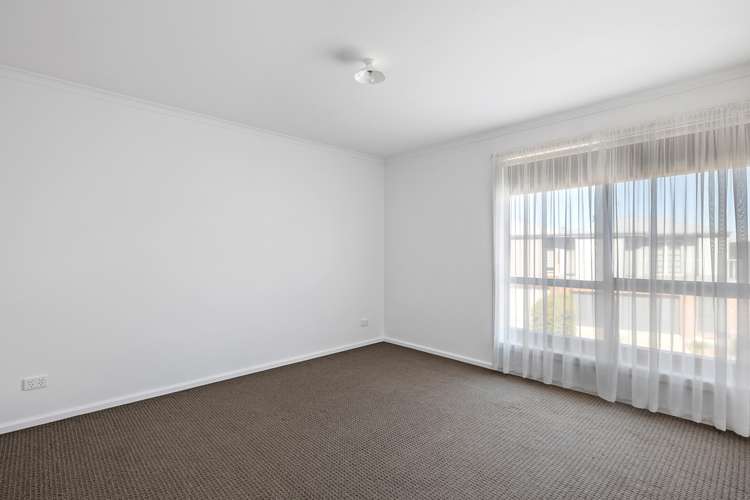 Fifth view of Homely townhouse listing, 3 Lorne Terrace, Flora Hill VIC 3550