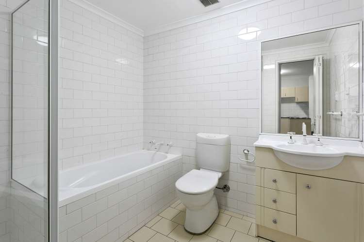Fourth view of Homely apartment listing, 17/62-64 Kenneth Road, Manly Vale NSW 2093