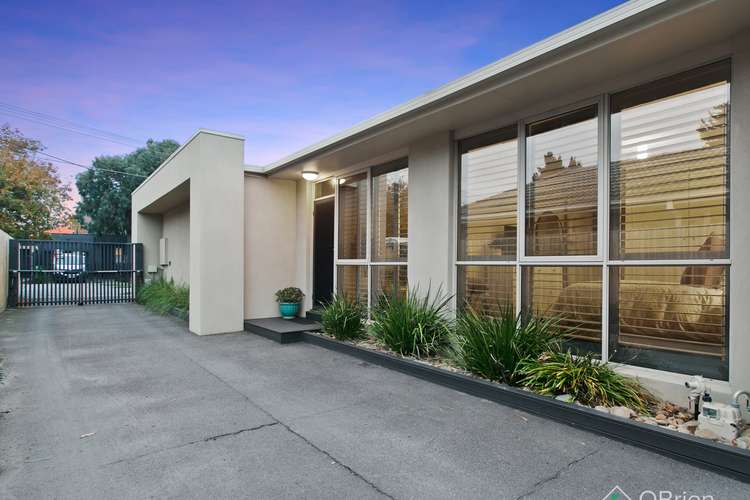 Main view of Homely unit listing, 2/8 Millicent Avenue, Carrum VIC 3197