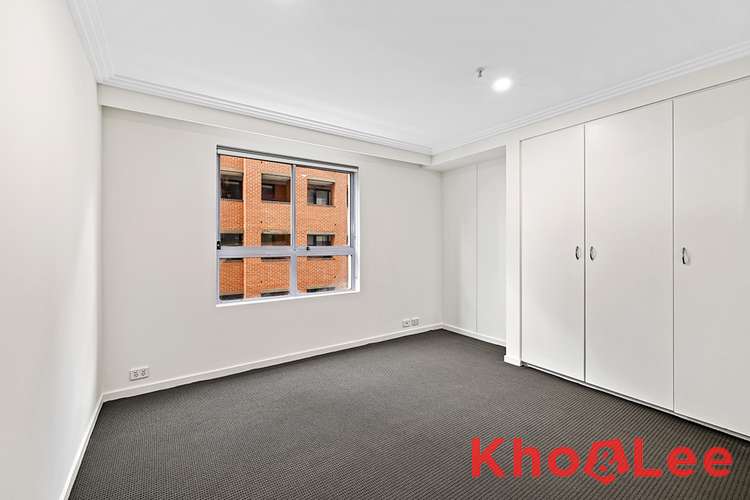 Third view of Homely apartment listing, 703/28 Harbour Street, Sydney NSW 2000