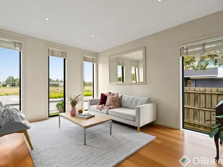 Fourth view of Homely house listing, 2 Hutchins Close, Mordialloc VIC 3195
