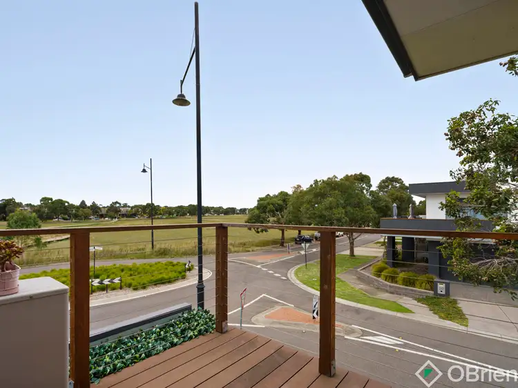 Sixth view of Homely house listing, 2 Hutchins Close, Mordialloc VIC 3195