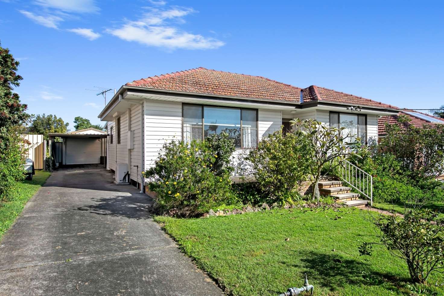 Main view of Homely house listing, 32 Third Avenue, Rutherford NSW 2320