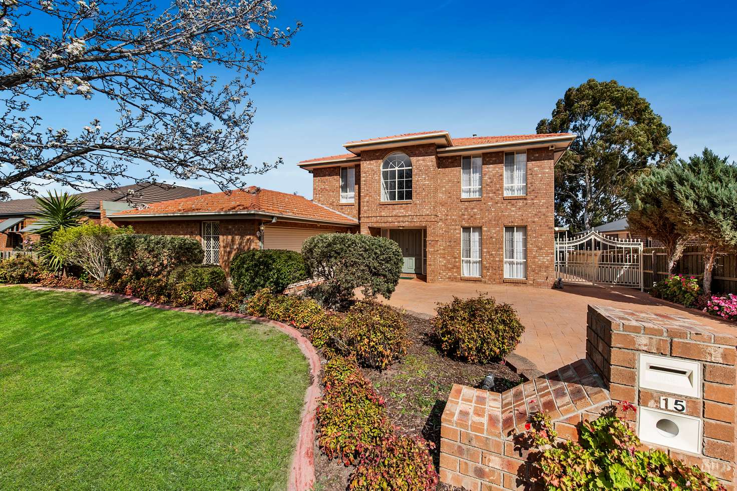 Main view of Homely house listing, 15 Rivergum Place, Hillside VIC 3037