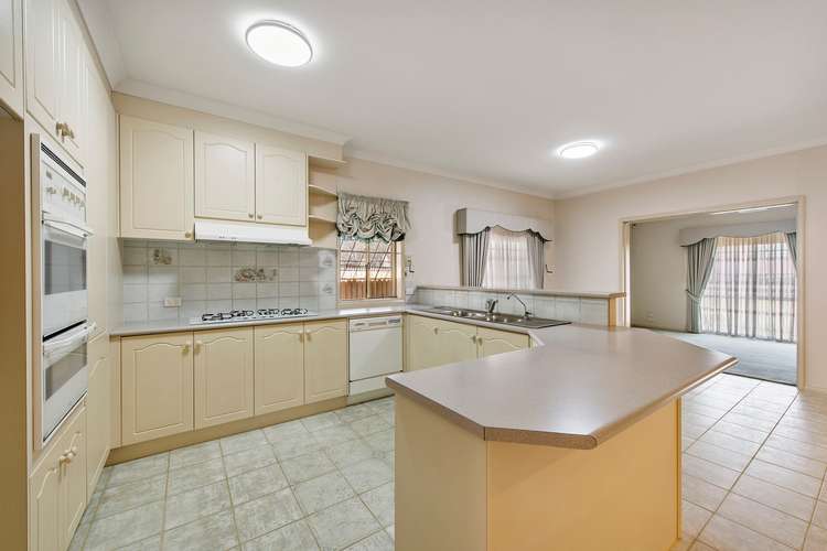 Fifth view of Homely house listing, 15 Rivergum Place, Hillside VIC 3037