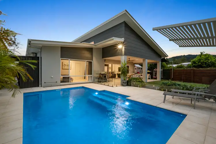 1 Watergum Close