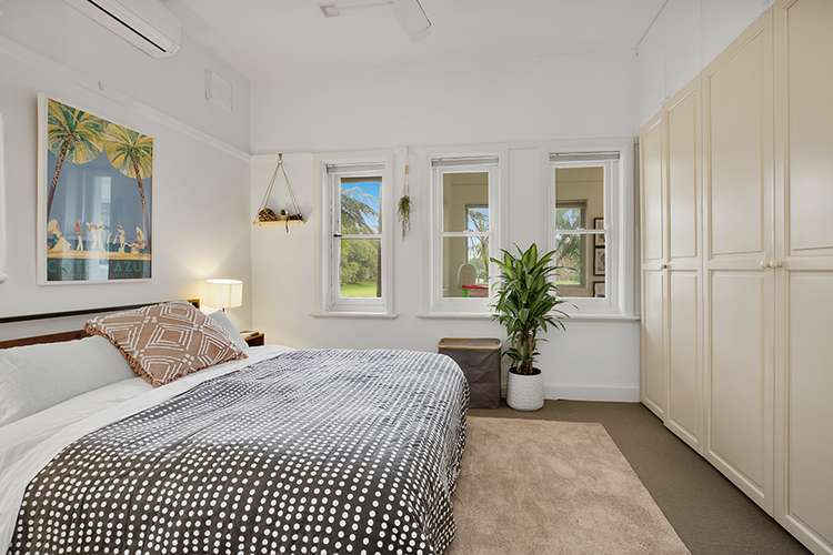 Fourth view of Homely apartment listing, 4/5 New Beach Road, Darling Point NSW 2027