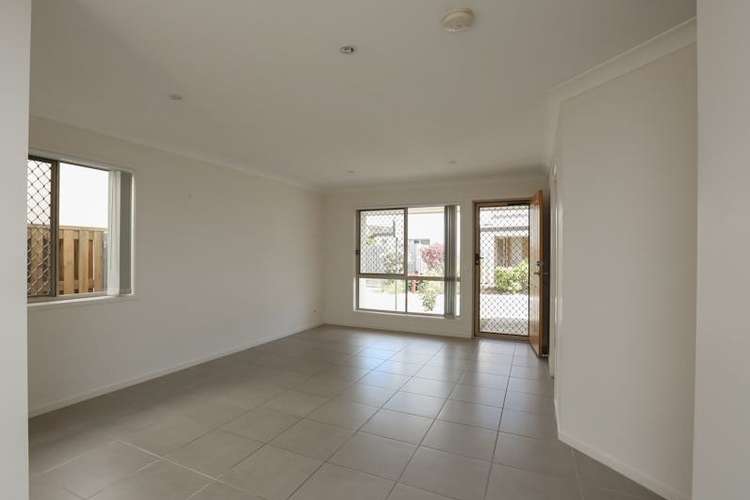 Second view of Homely townhouse listing, 1/140 Endeavour Boulevard, North Lakes QLD 4509