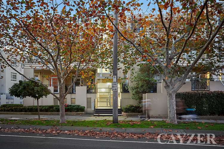 7/2 Graham Street, Port Melbourne VIC 3207