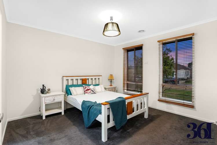 Main view of Homely house listing, 10 Harrowgate Court, Brookfield VIC 3338