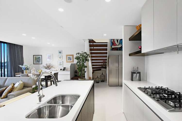 Third view of Homely apartment listing, 19 Barangaroo Avenue, Barangaroo NSW 2000