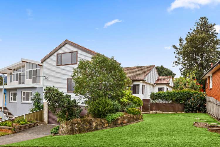 37 Stanleigh Crescent, West Wollongong NSW 2500