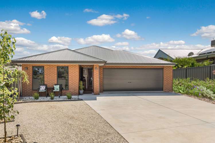 28 Drumbane Drive, Golden Square VIC 3555