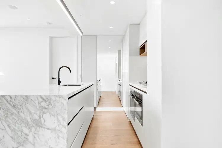 204/18 Leopold Street