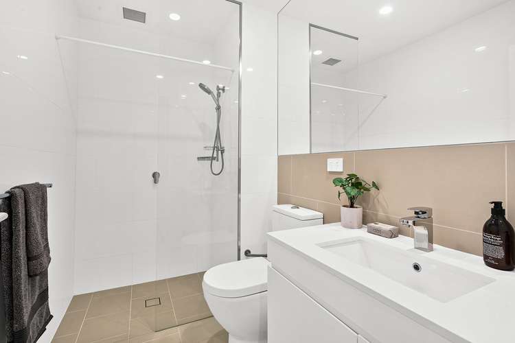 Fifth view of Homely apartment listing, 402/2 Discovery Point Place, Wolli Creek NSW 2205