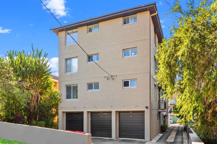 Main view of Homely unit listing, 2/92 Station Street, West Ryde NSW 2114