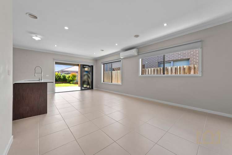 Fifth view of Homely house listing, 18 Portrush Loop, Armstrong Creek VIC 3217