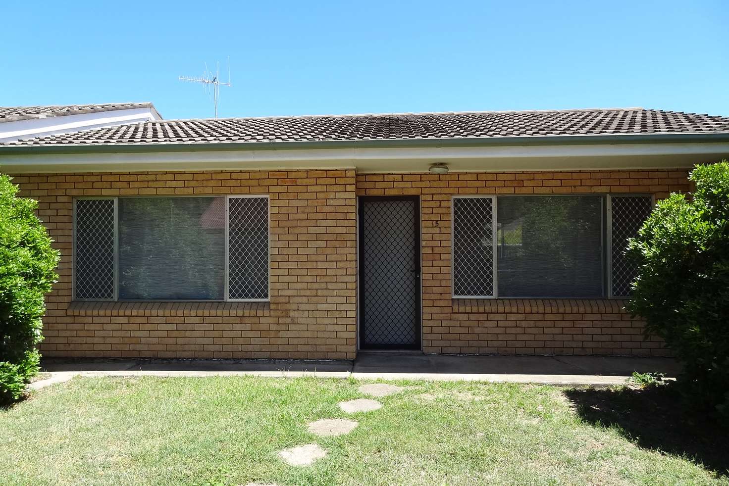 Main view of Homely unit listing, 5/240 Russell Street, Bathurst NSW 2795