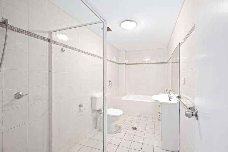 Fourth view of Homely apartment listing, 21/5-7 Exeter Road, Homebush West NSW 2140