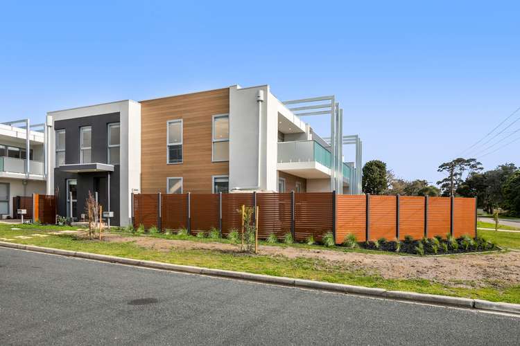 Main view of Homely townhouse listing, 1/2A Pengana Street, Rosebud VIC 3939