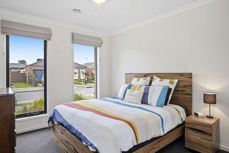 Fourth view of Homely house listing, 8 Oriondo Way, Marshall VIC 3216