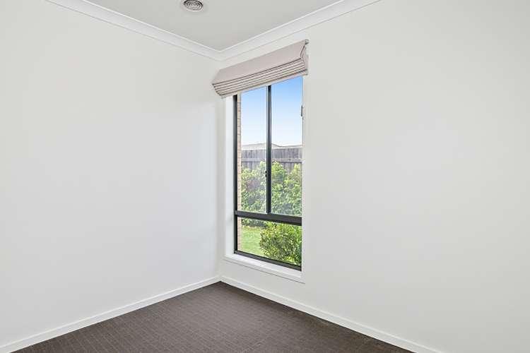 Fifth view of Homely house listing, 8 Oriondo Way, Marshall VIC 3216