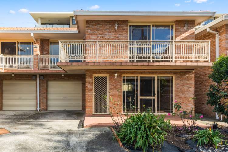 Main view of Homely townhouse listing, 2/6-8 New Dapto Road, Wollongong NSW 2500