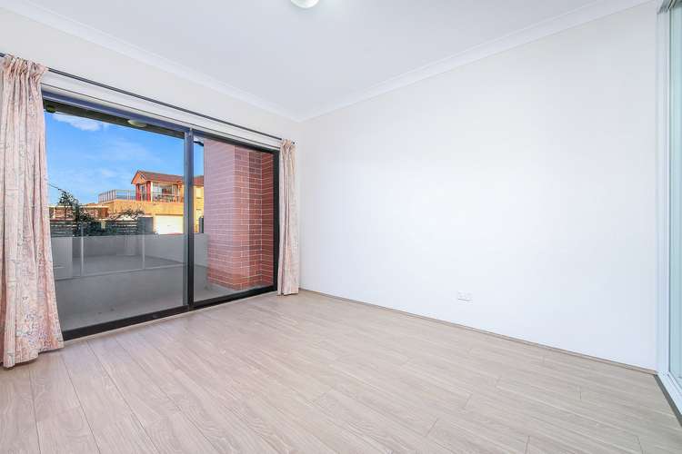 Sixth view of Homely unit listing, 10/572-574 Woodville Road, Guildford NSW 2161