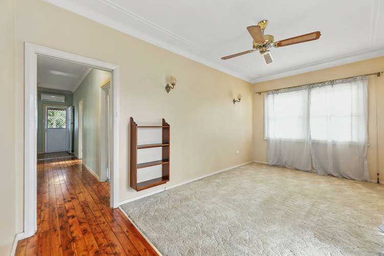 Second view of Homely house listing, 32 Hillvue Road, Tamworth NSW 2340