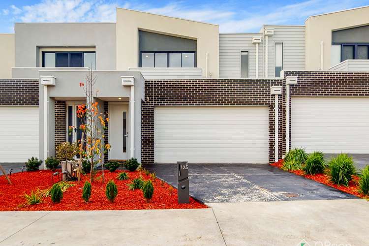 Main view of Homely townhouse listing, 125 Willowglen Boulevard, Cranbourne VIC 3977