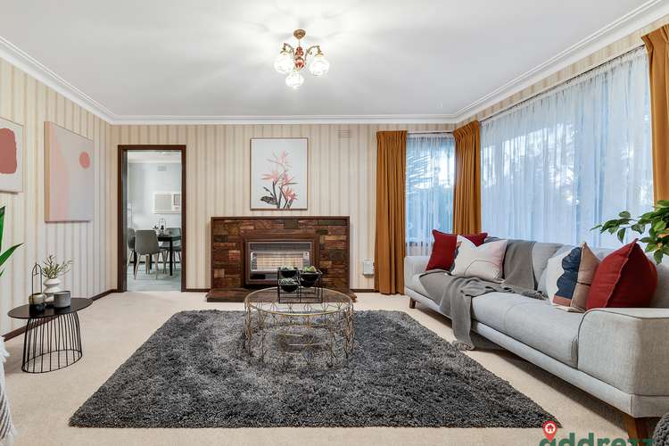 Fourth view of Homely house listing, 2 Cranbourne Drive, Cranbourne VIC 3977