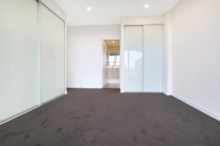 Third view of Homely apartment listing, 301/10-18 Regent Street, Wollongong NSW 2500