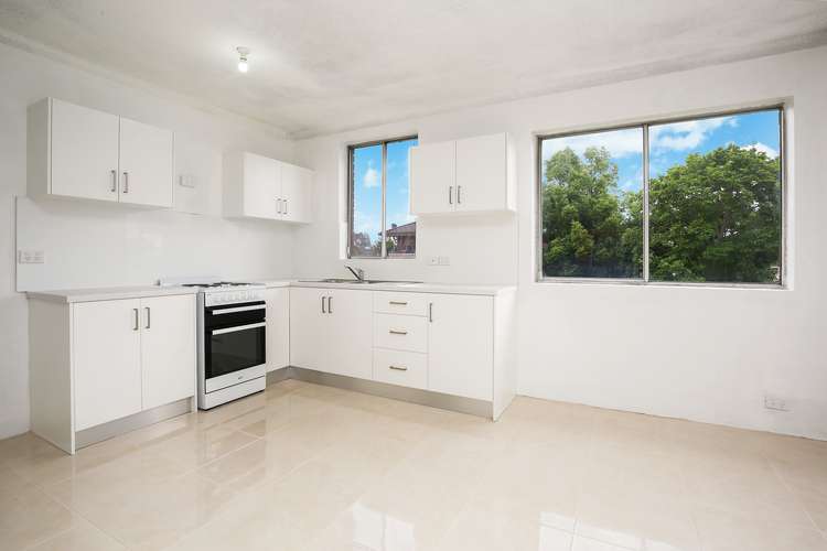 Second view of Homely unit listing, 4/2 Carramar Avenue, Carramar NSW 2163