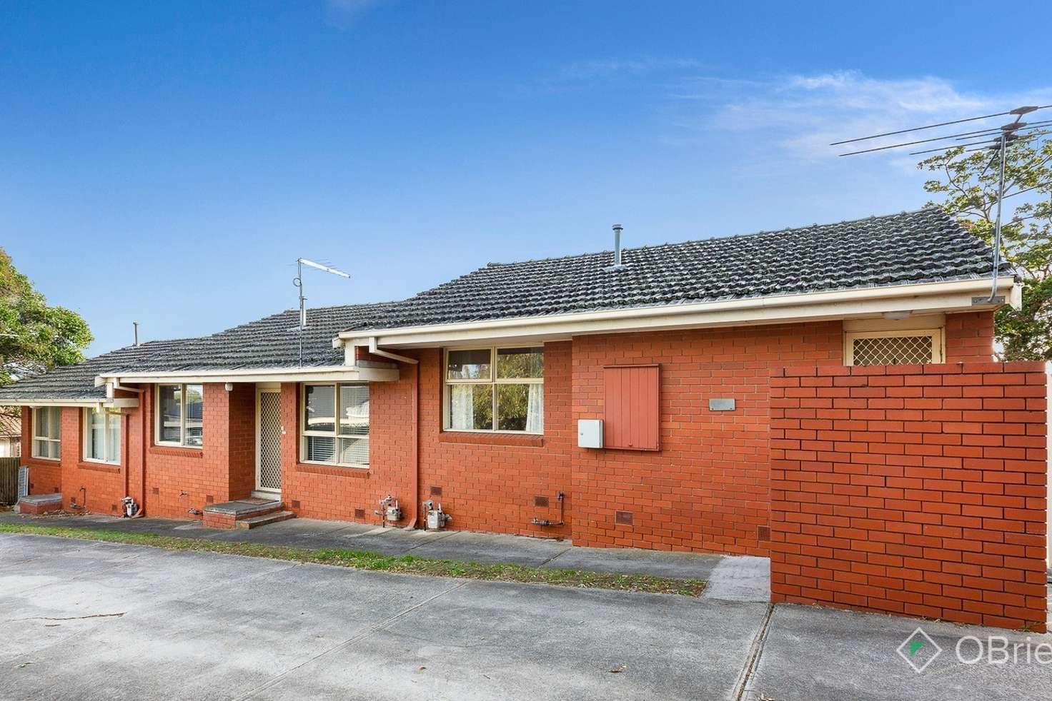 Main view of Homely unit listing, 2/1 Catherine Parade, Frankston VIC 3199