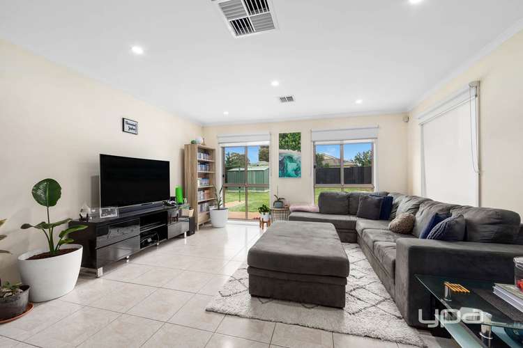 Fifth view of Homely house listing, 5 Doran Walk, Delahey VIC 3037