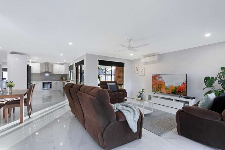 Second view of Homely house listing, 10 Redash Court, Regents Park QLD 4118