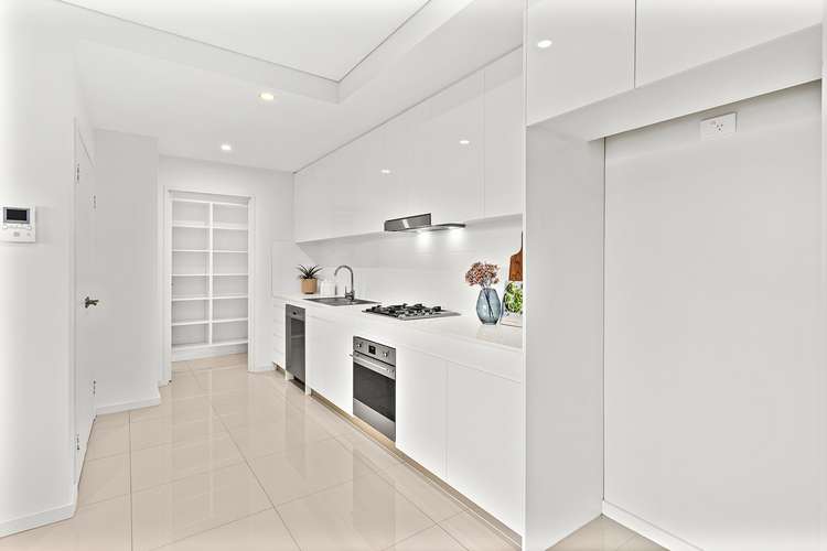 Third view of Homely apartment listing, 18/130 Kembla Street, Wollongong NSW 2500