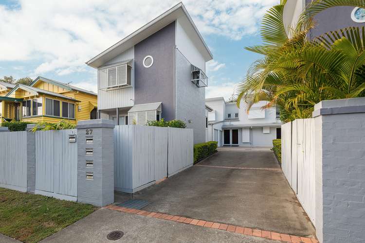 Main view of Homely townhouse listing, 2/27 Fifth Avenue, Sandgate QLD 4017