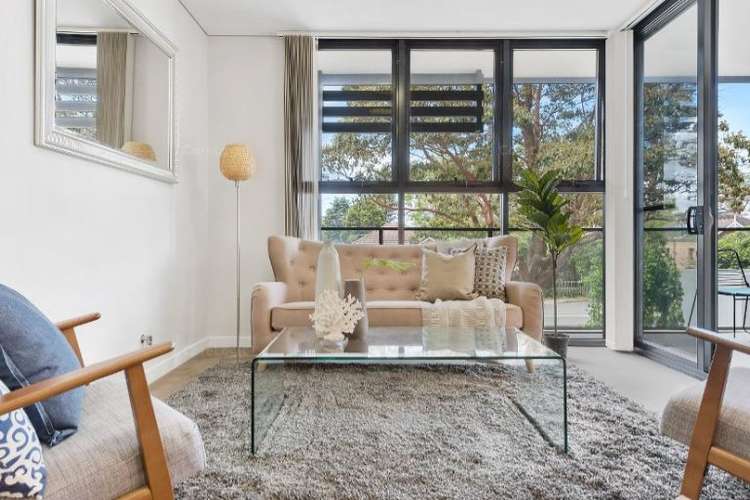 Main view of Homely apartment listing, Level 1/18/40 Edgeworth David Avenue, Waitara NSW 2077
