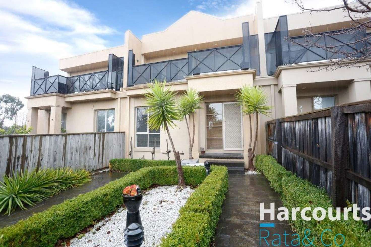 Main view of Homely townhouse listing, 4A Warrawee Drive, Bundoora VIC 3083