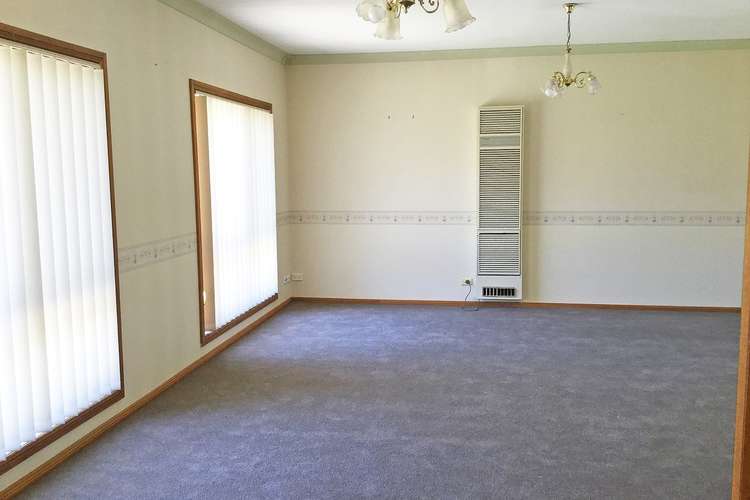 Fifth view of Homely house listing, 4 Plant Court, Mildura VIC 3500