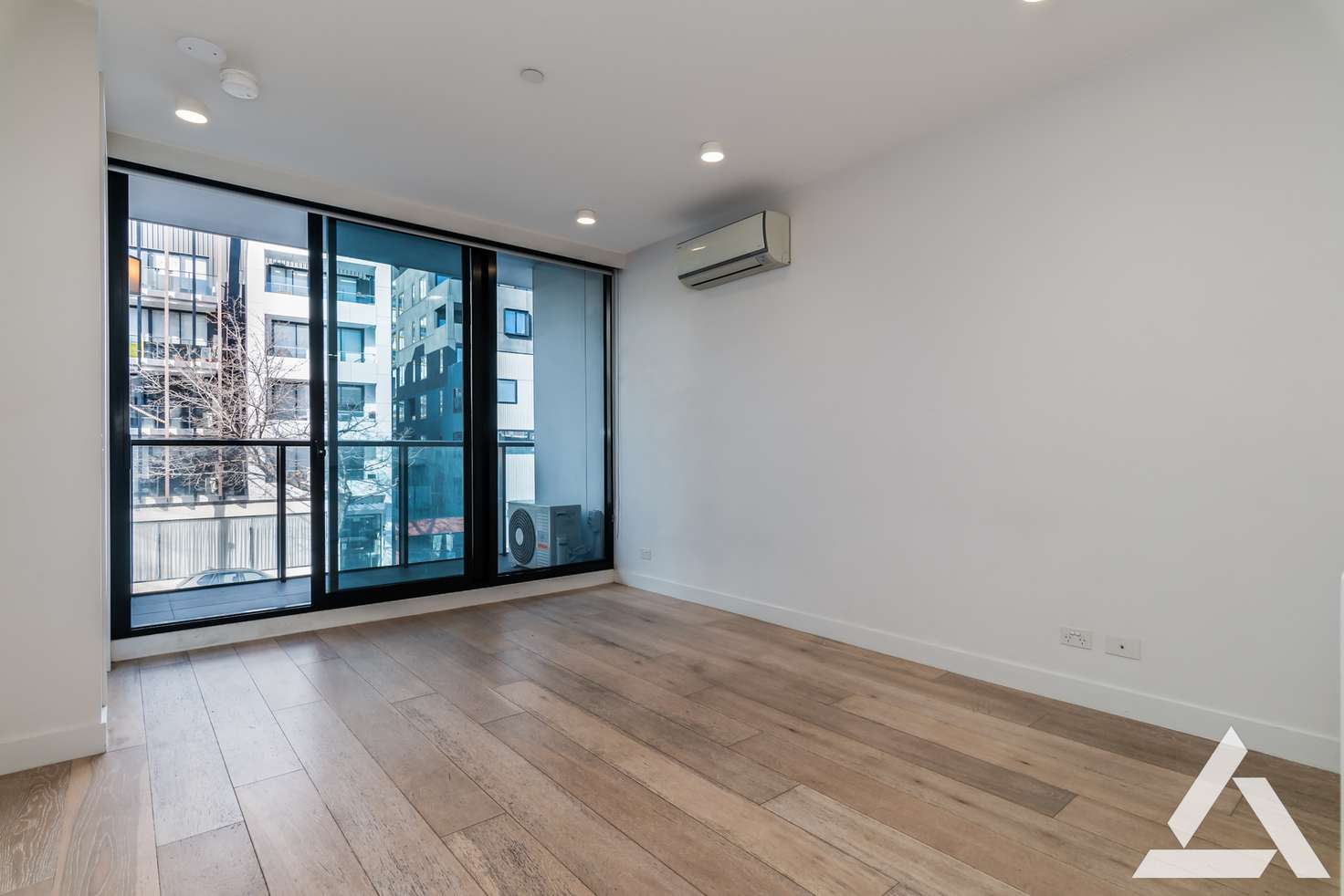 Main view of Homely apartment listing, 107/162 Rosslyn Street, West Melbourne VIC 3003