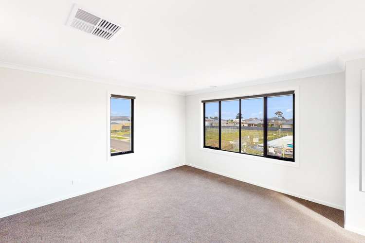 Fifth view of Homely house listing, 19 Romeo Avenue, Berwick VIC 3806